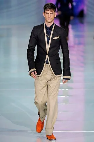 Look 32